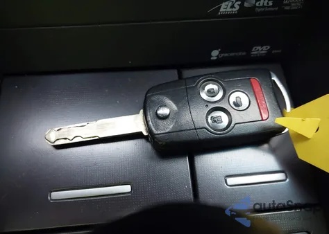 2013 Acura Tsx 2.4 from USA, damaged, VIN JH4CW2H68DC000797